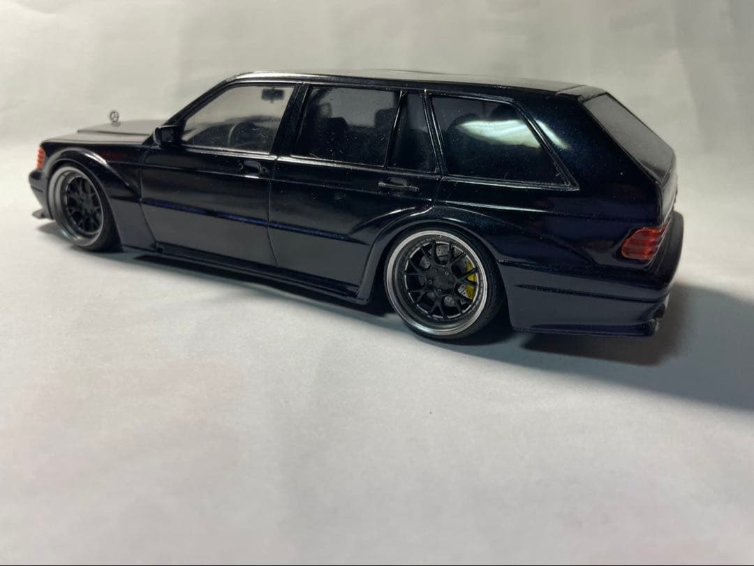 1/24 メルセデスベンツエボリューションIIワゴンの完成品(部品不足あり)