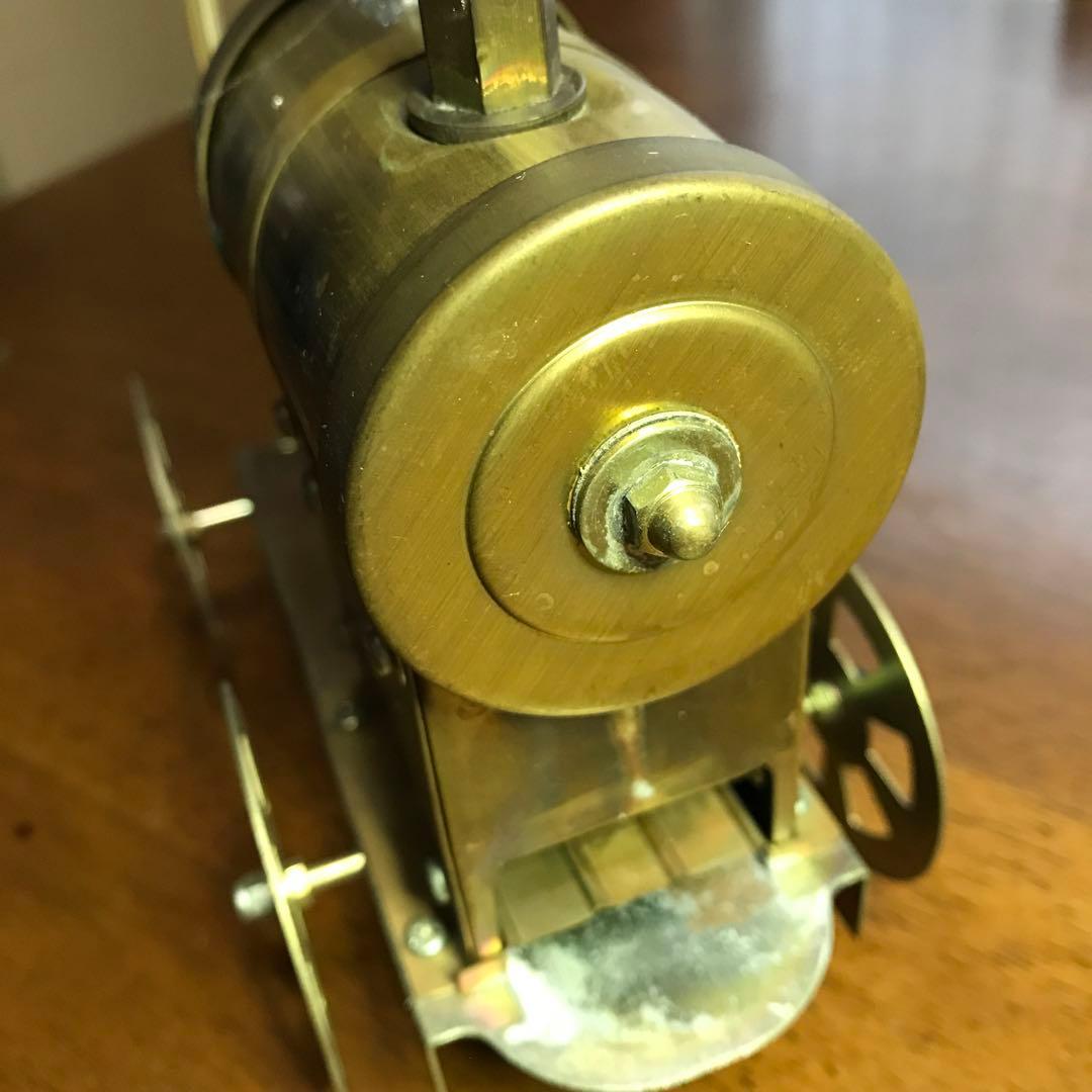 【レトロ‼️】金属製 蒸気機関車 動力式 4輪