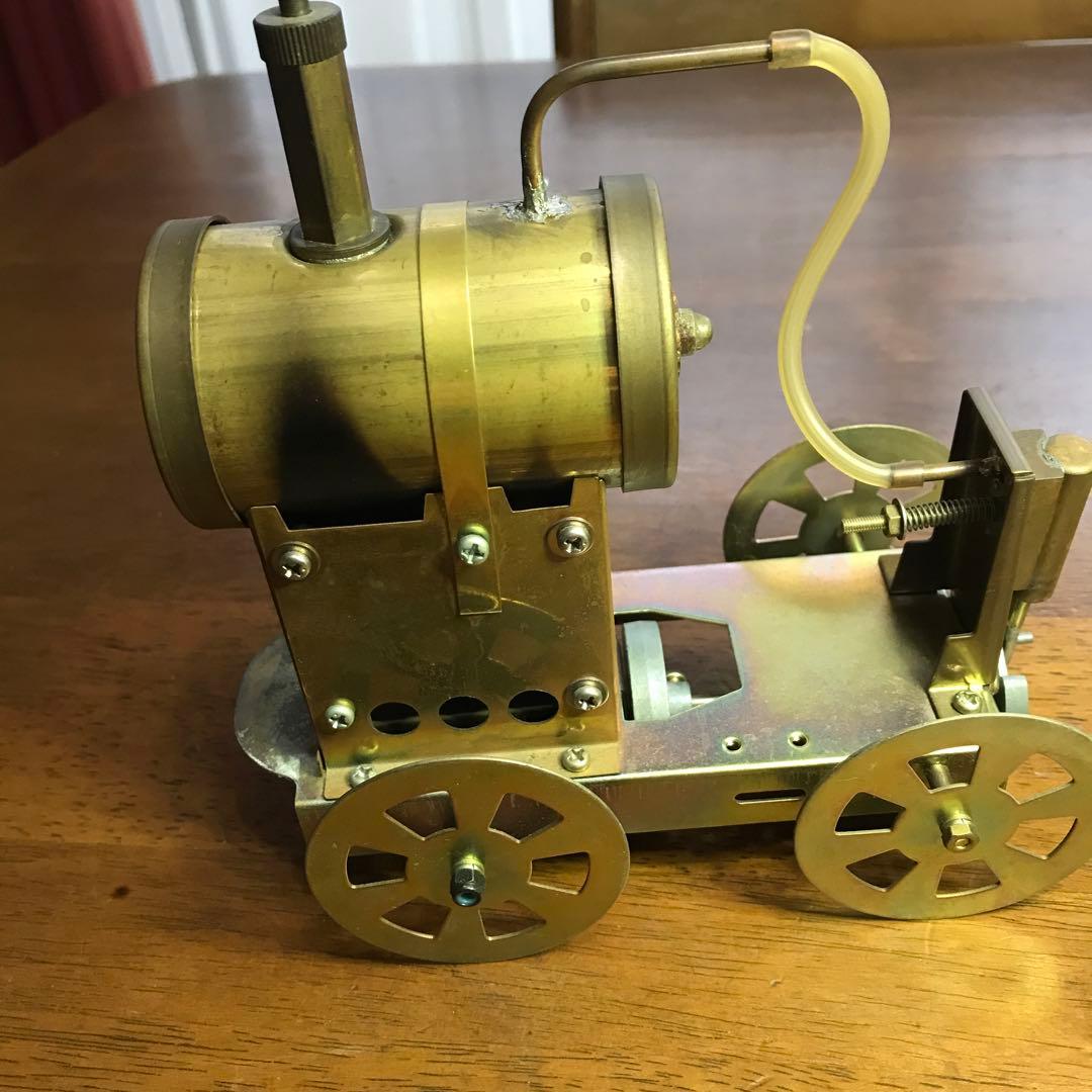 【レトロ‼️】金属製 蒸気機関車 動力式 4輪