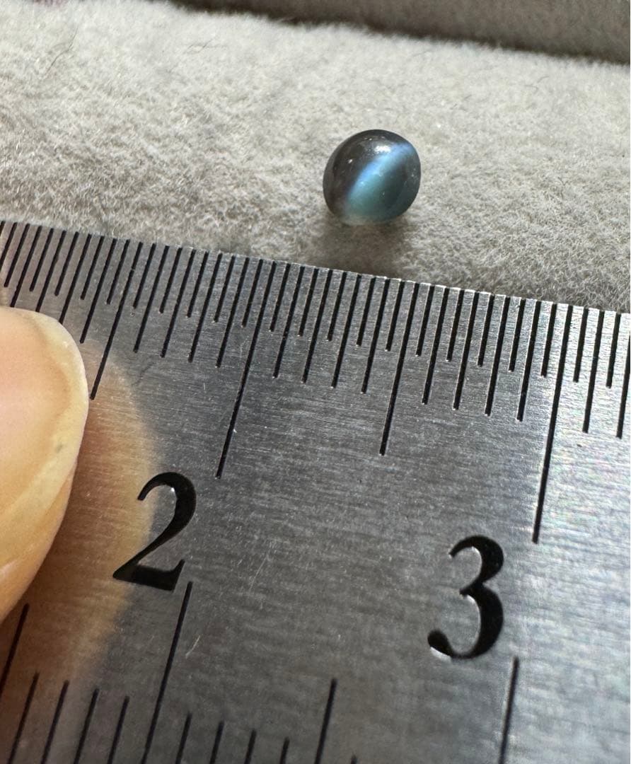 天然アレキサンドライトキャッツアイ 0.240ct