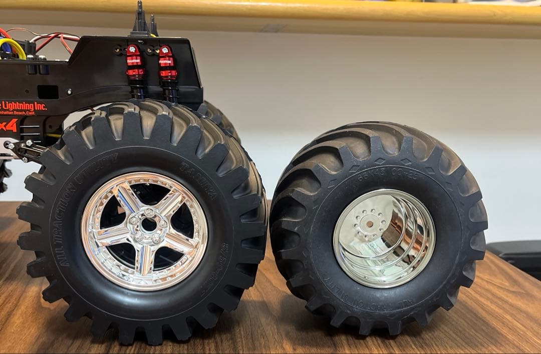 タミヤ スーパークラッドバスター ブラック エディション　OP付き。