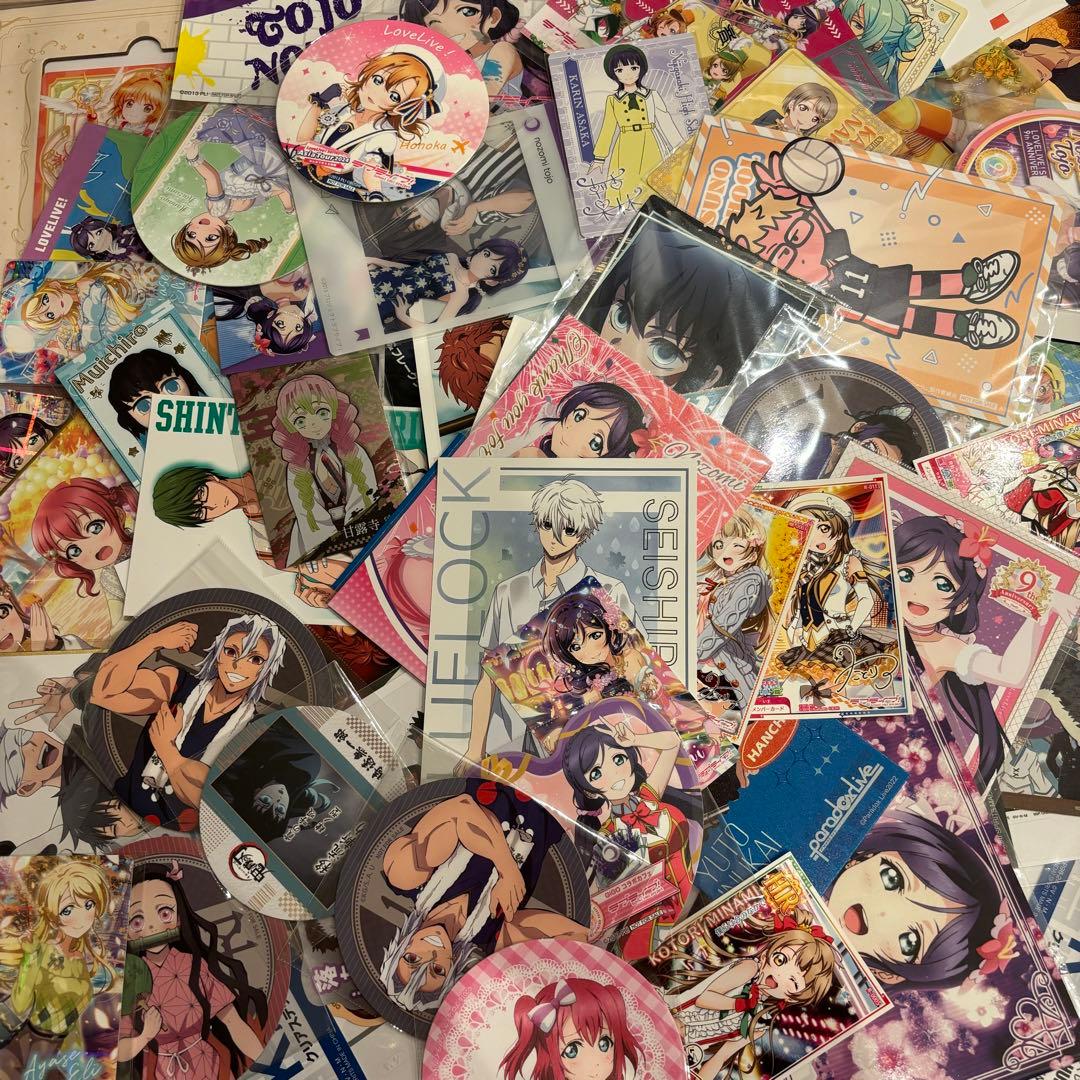☆美品☆ ワンピース　ラブライブ　アニメグッズ　まとめ売り 大量　600点以上