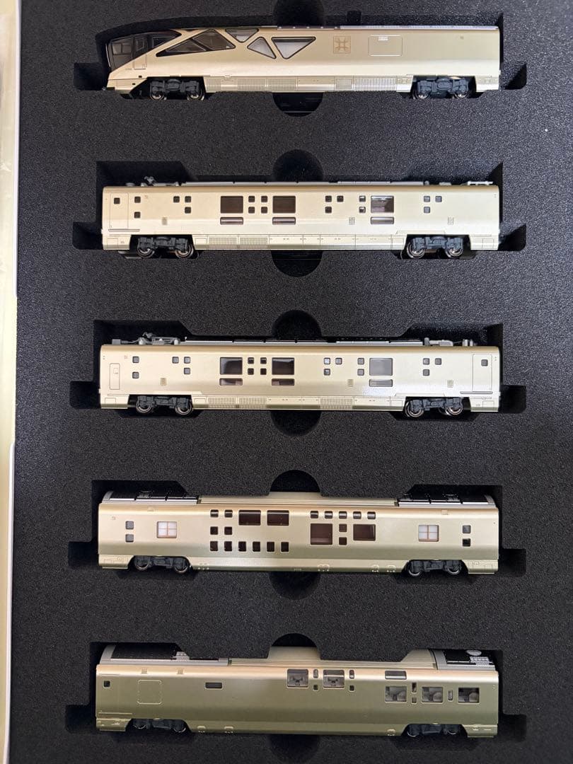 限定品！ KATO 10-1447 E001形　TRAIN SUITE 四季島
