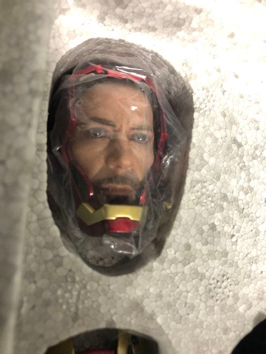 ホットトイズ　アベンジャーズ　1/6 フィギュア アイアンマン　マーク6