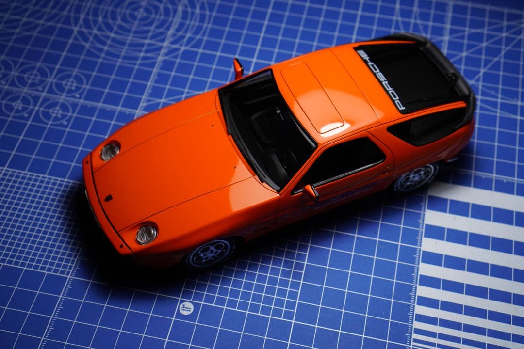 ポルシェ928 プラモデル完成品