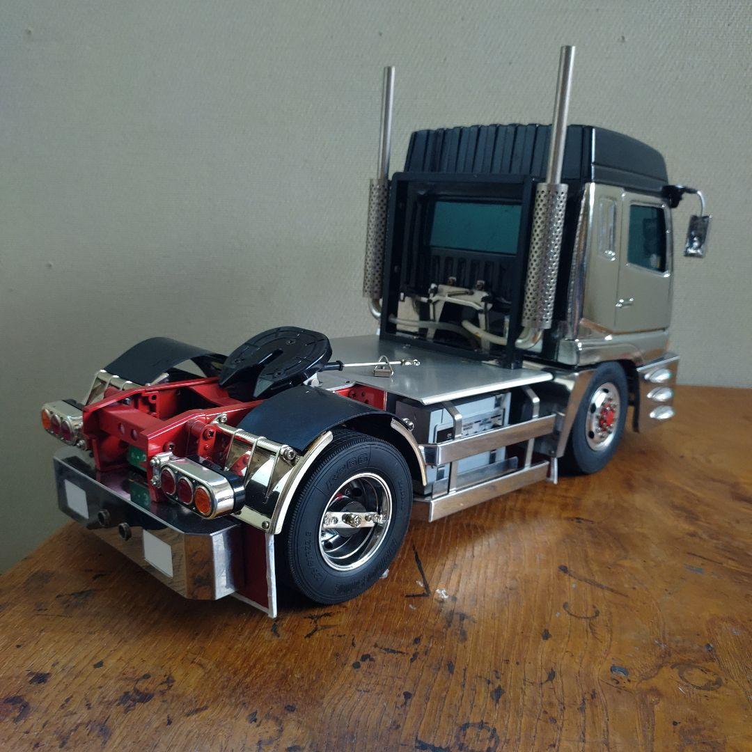 タミヤ1/14トレーラーヘッドデコトラムネトラキャビン