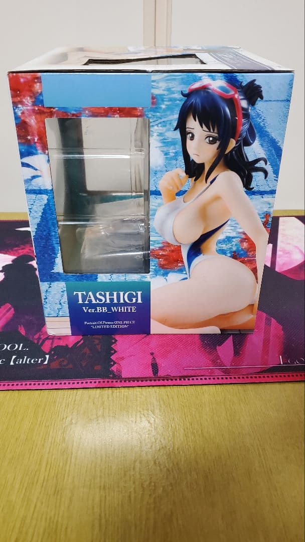ワンピース TASHIGI Ver.BB.WHITE 限定版 白 開封済み