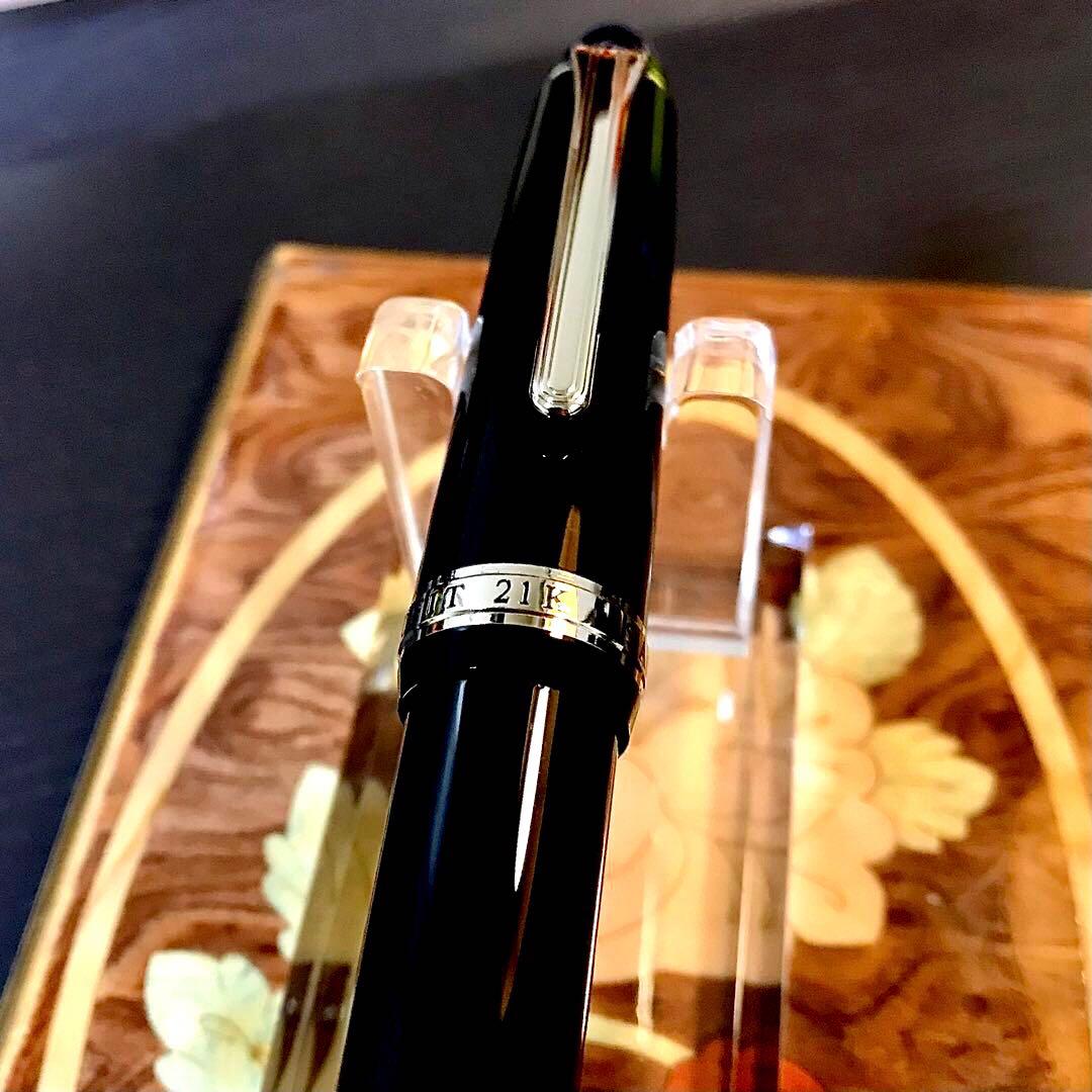 ☆ほぼ新品未使用☆書き味最高☆セーラー 万年筆プロフィット21（H-Ｆ)