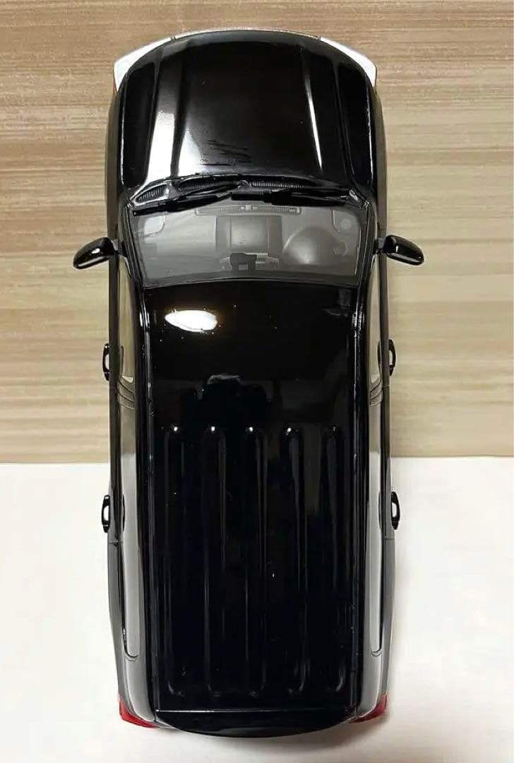SAMURAI 1/18 TOYOTA ランドクルーザーAX G セレクション