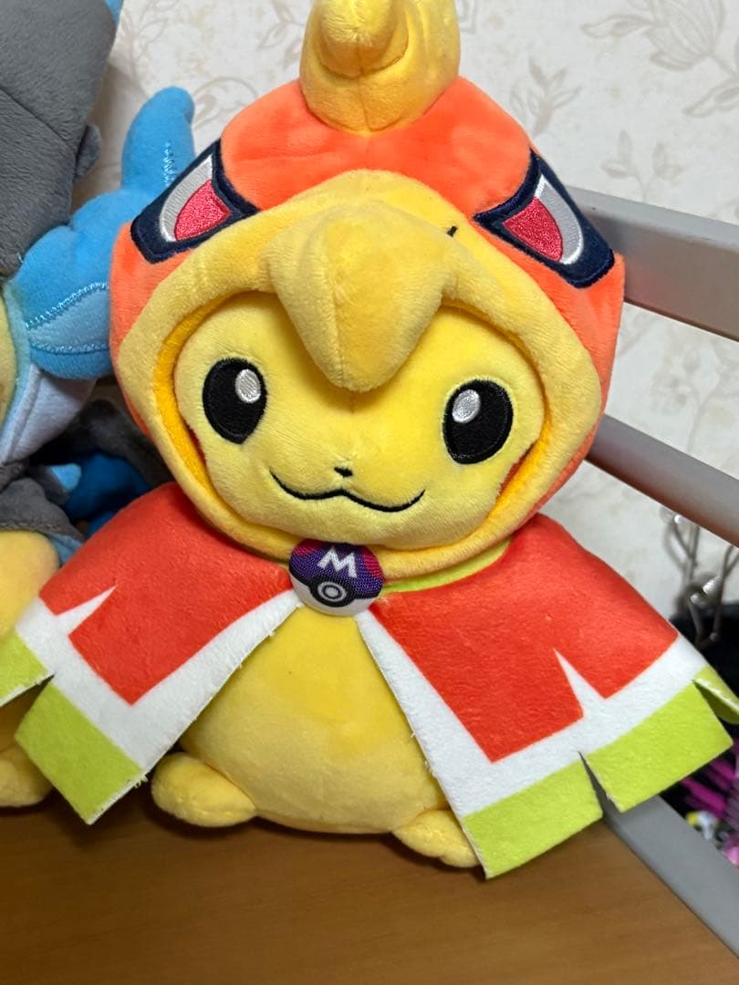 【最終値下げ】　ポンチョを着たピカチュウ　ぬいぐるみ　まとめ売り