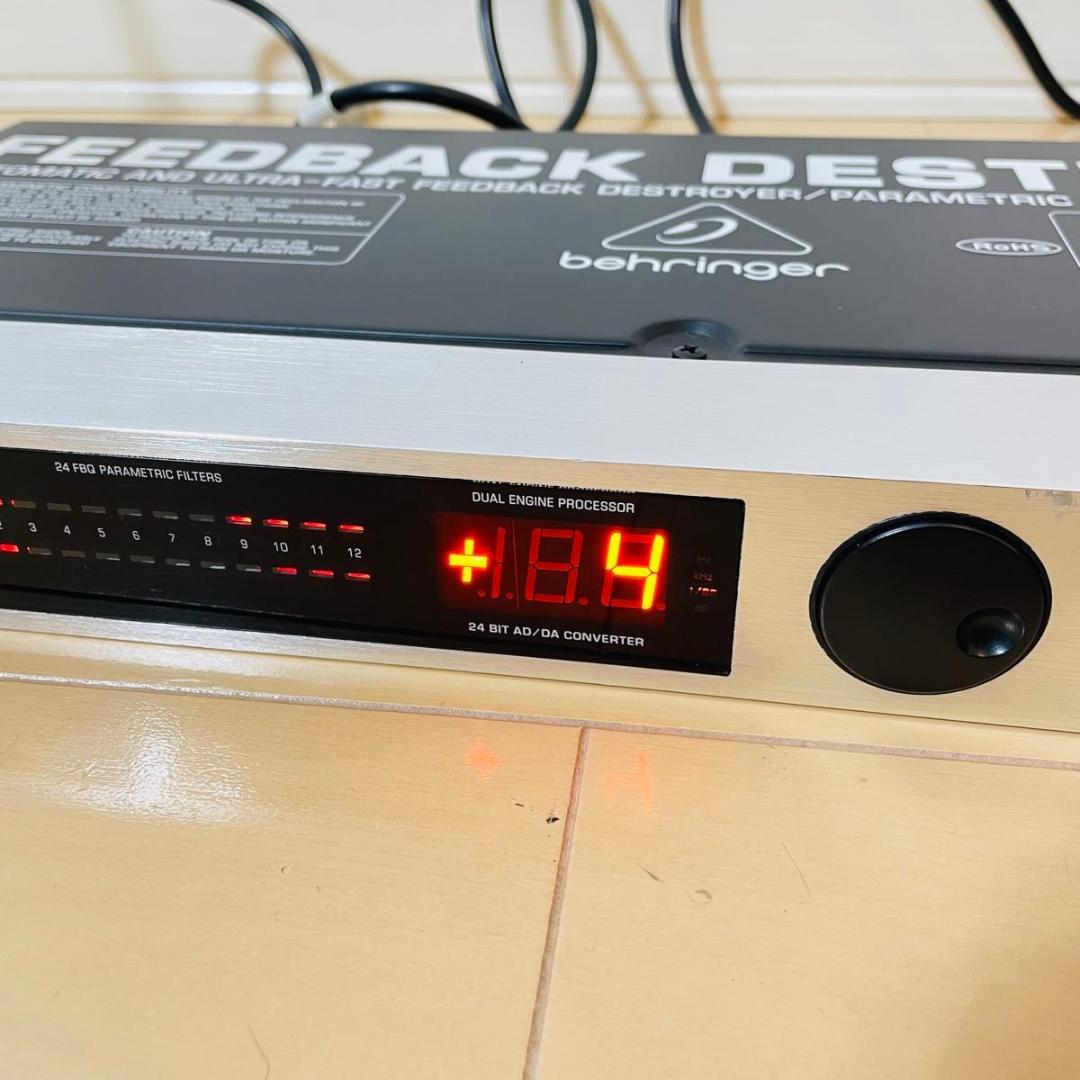 【美品】BEHRINGER FBQ1000 フィードバックサプレッサー