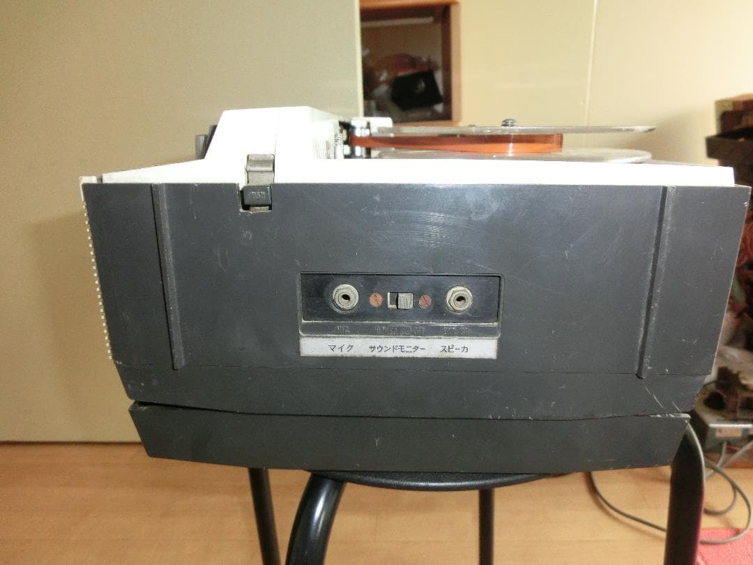 昭和の時代のナショナルのテープレコーダー