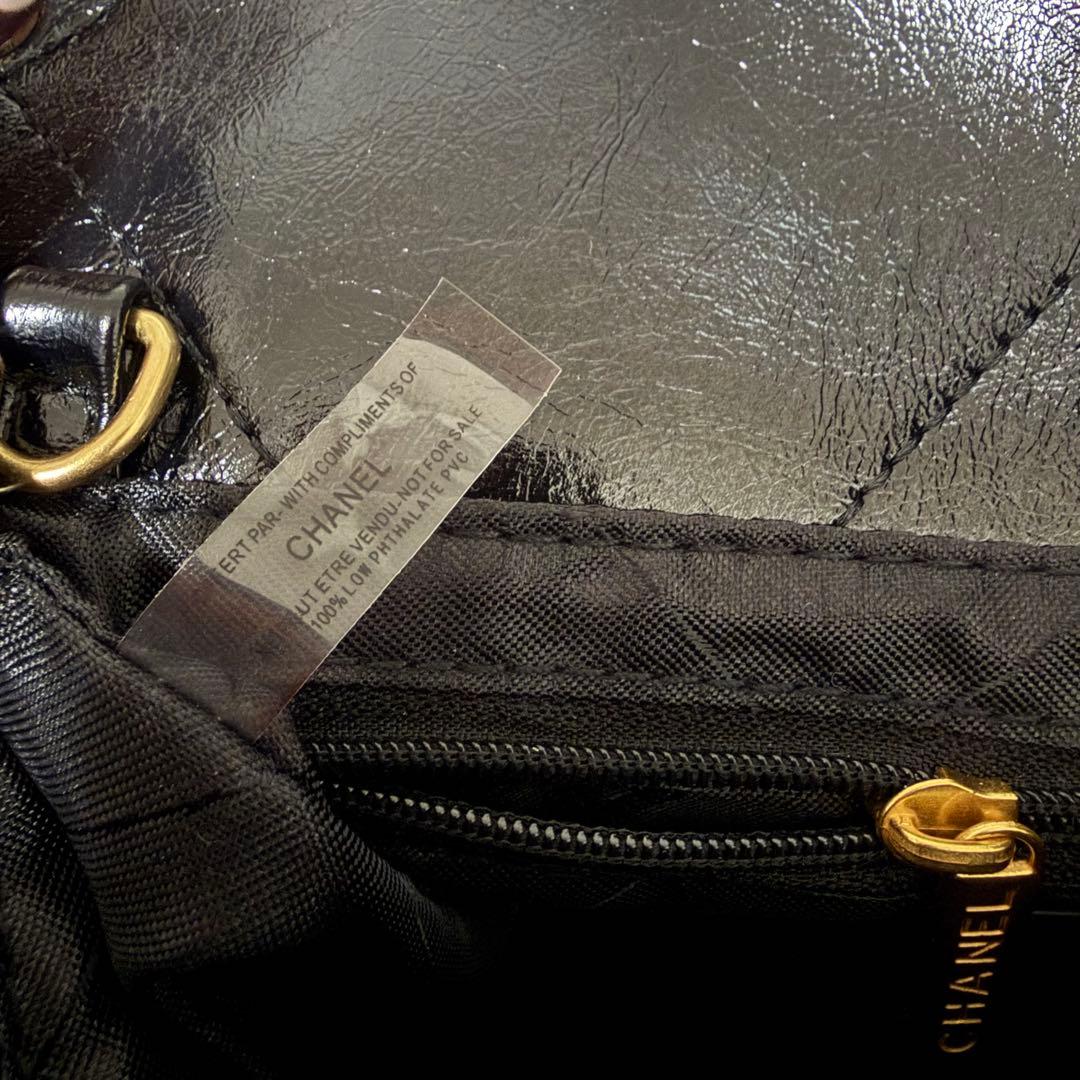 r*n様 CHANEL ノベルティ チェーンバッグ パール ポーチ付き