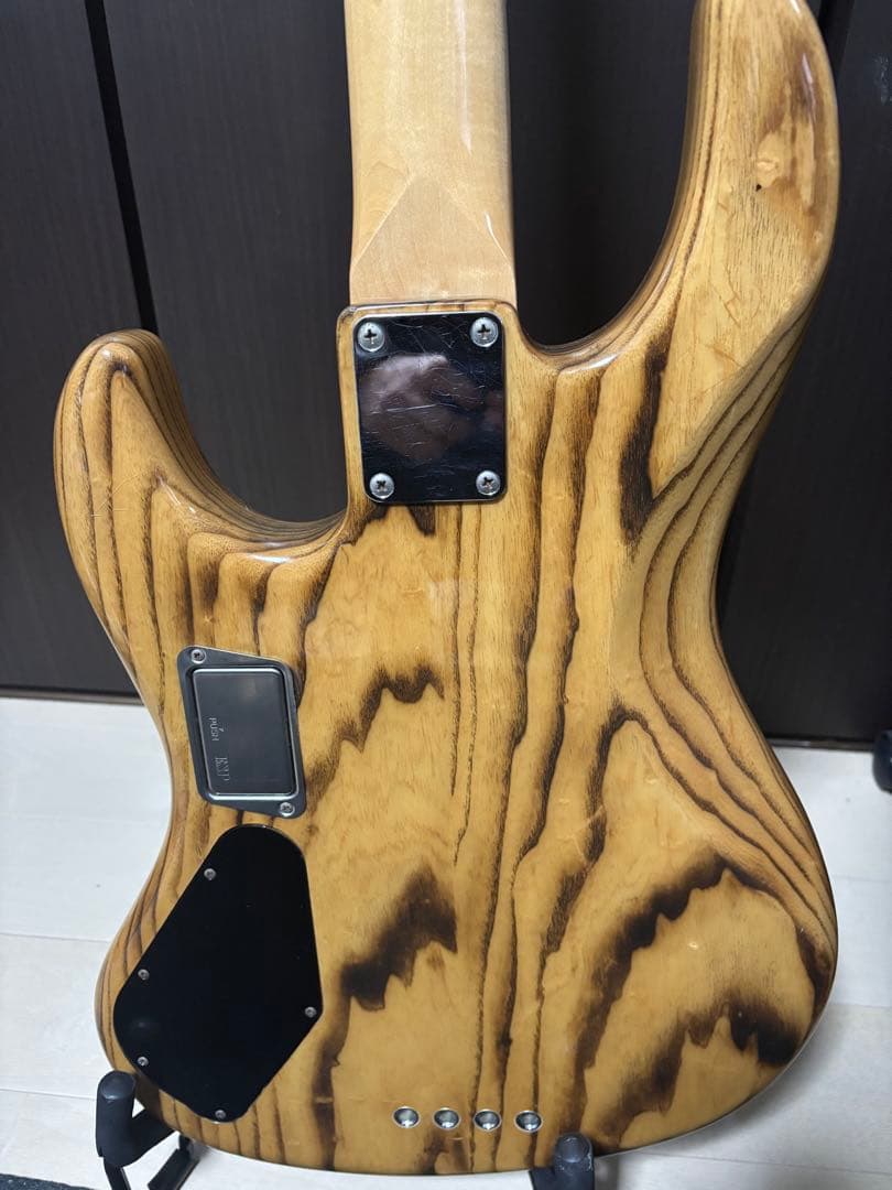 Edwards E-AMAZE アクティブベース 音出しジャンク