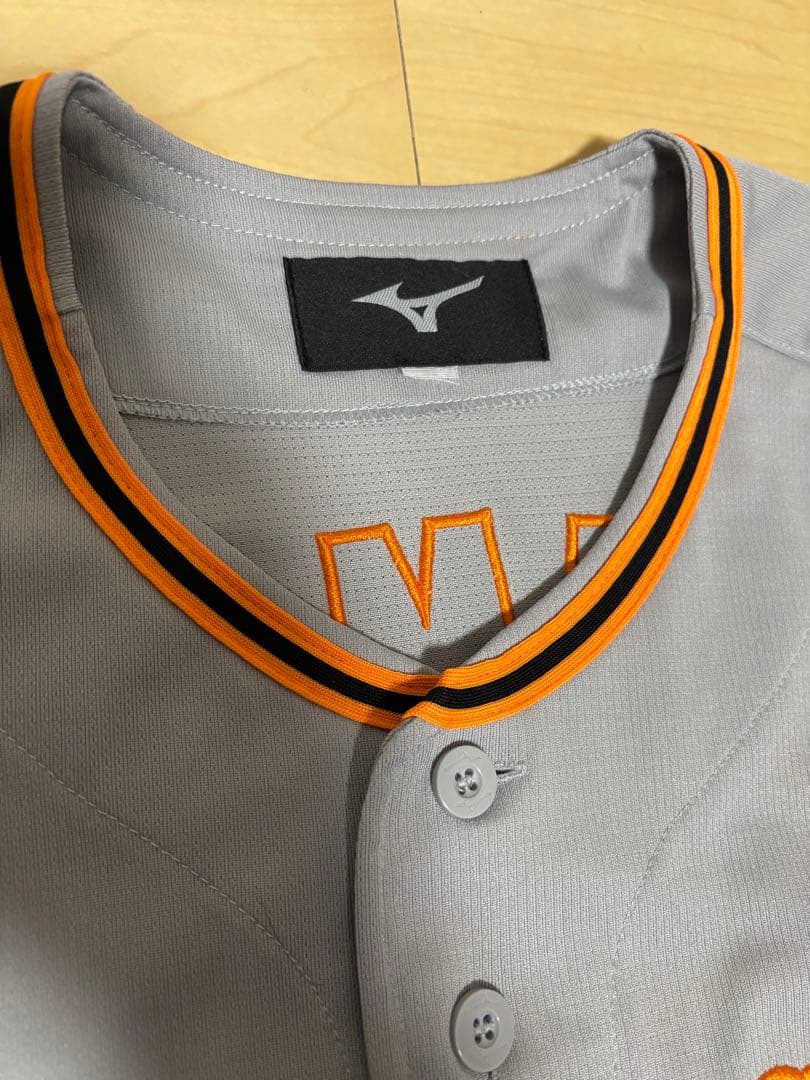 巨人 読売ジャイアンツ 岡本和真 ユニフォーム ビジター L MIZUNO