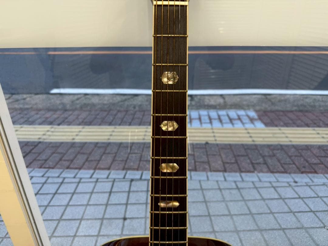 Morris アコースティックギター　TF-50　ハードケース付き　中古