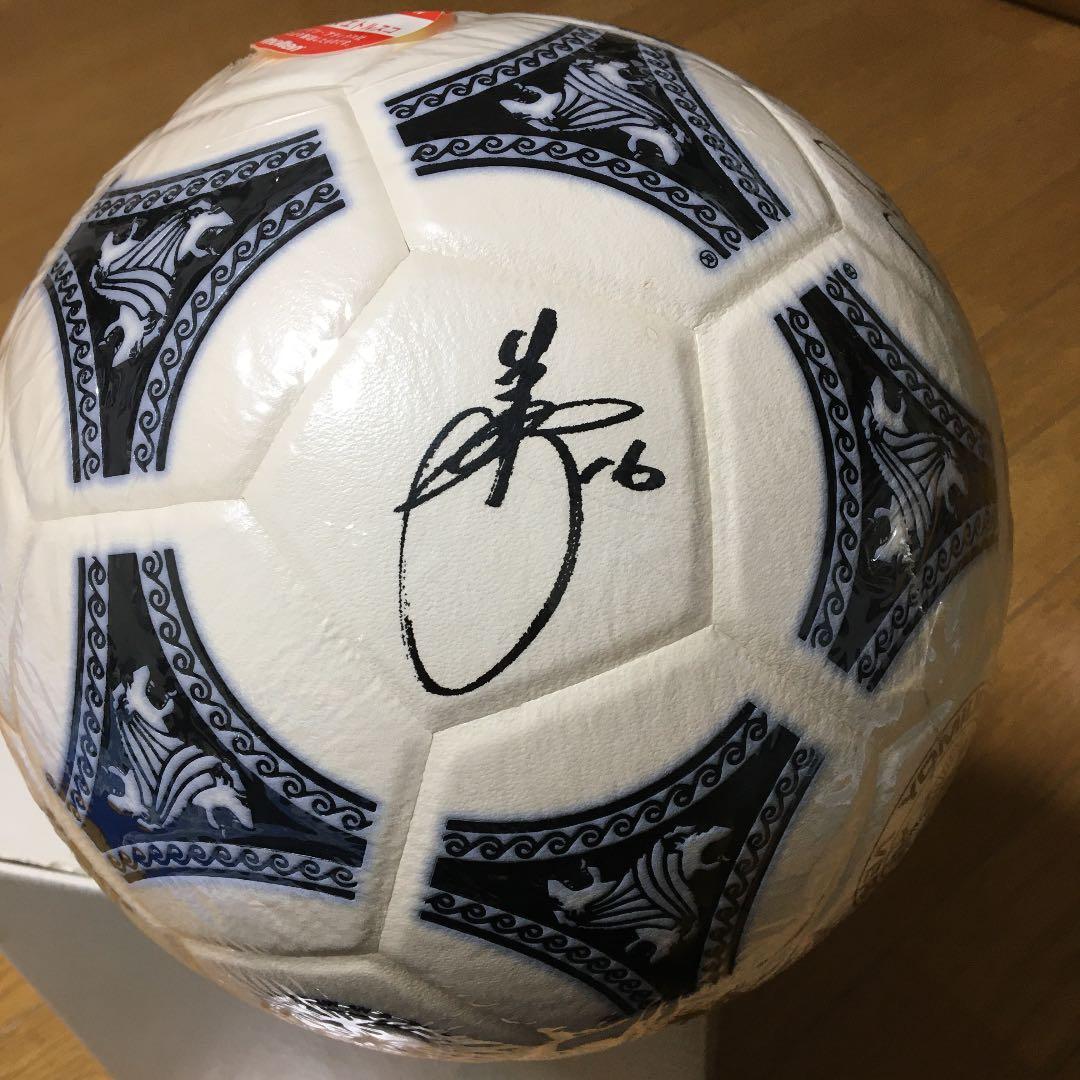 ワールドカップモデル'90 サイン入りとナビスコカップのリストウォッチ　レア物