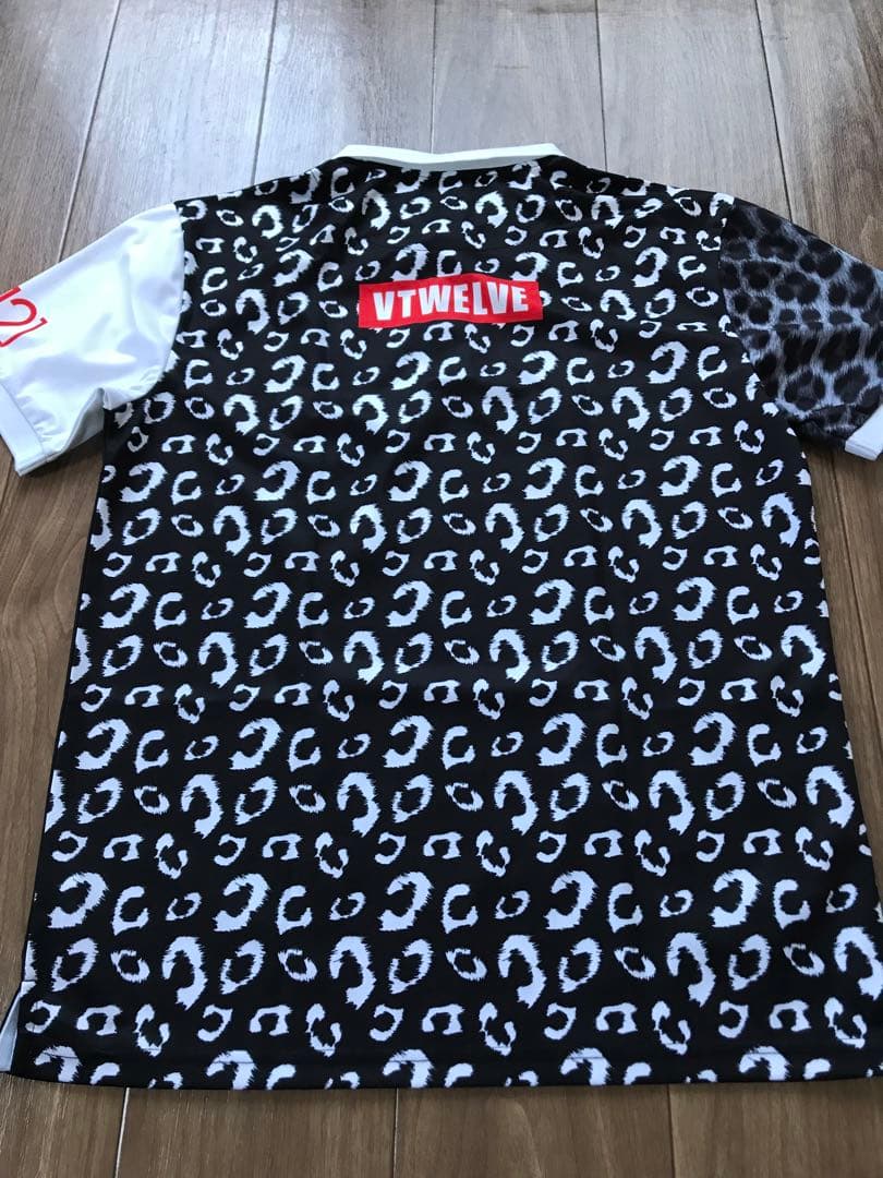 未使用に近い　タグなし　V12 ヴィトゥエルブ 半袖　ポロ　メンズ　サイズL