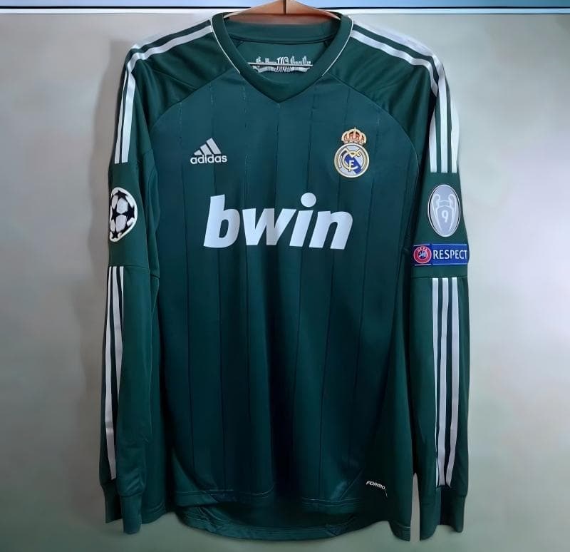 12-13 レアル・マドリード RONALDO 背番号7 長袖 シャツ