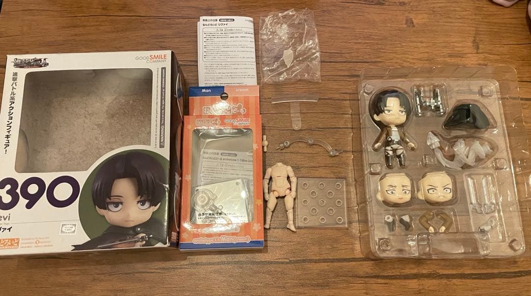 【進撃の巨人】リヴァイ ねんどろいど ねんどろいどどーる 3種類