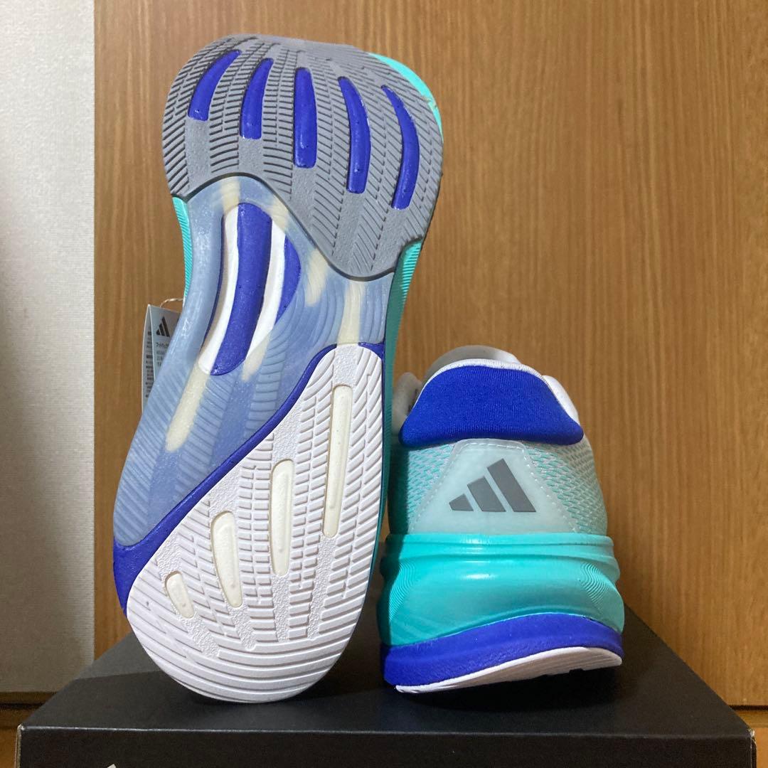 アディダス ランニングシューズ　スーパーノヴァ ライズM 25.5cm