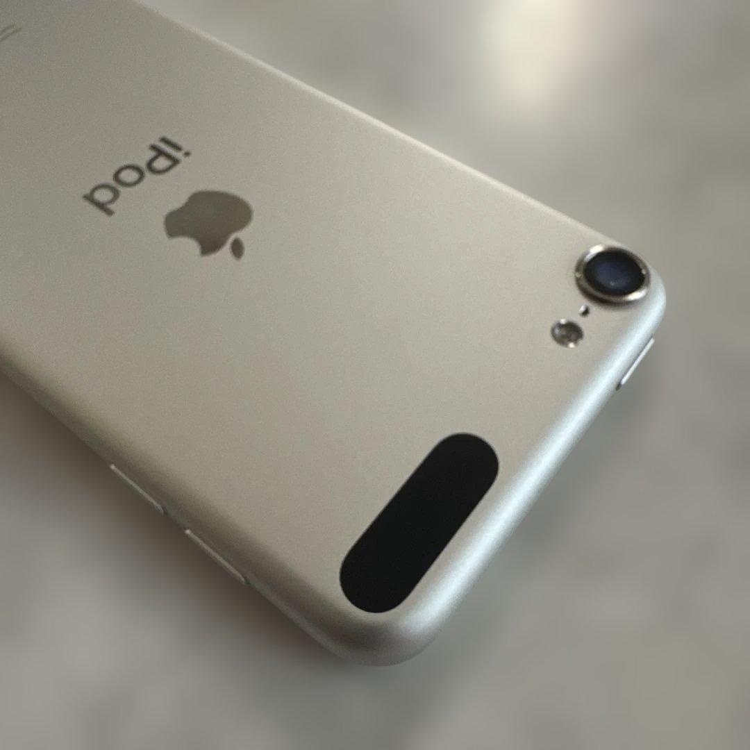 Apple iPod touch (第7世代) MVHV2J/A シルバー