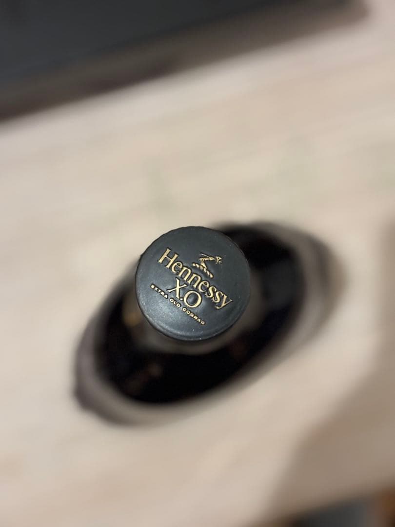 ヘネシーXO Hennessy 黒キャップ 700ml 古酒　箱付き