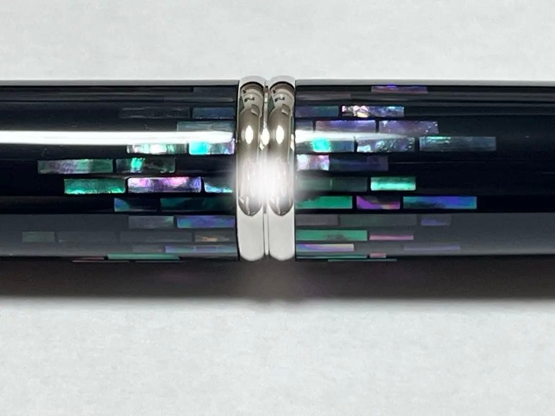 u*a様 新品　パイロット　キャップレス　螺鈿　ストライプ　細字　Ｆ　万年筆　漆