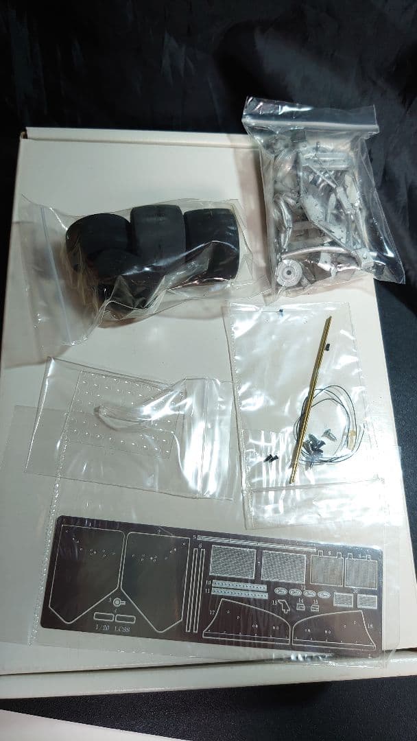 モデルファクトリーヒロ 1/20 ラルース LC88 スペアデカール おまけ付き