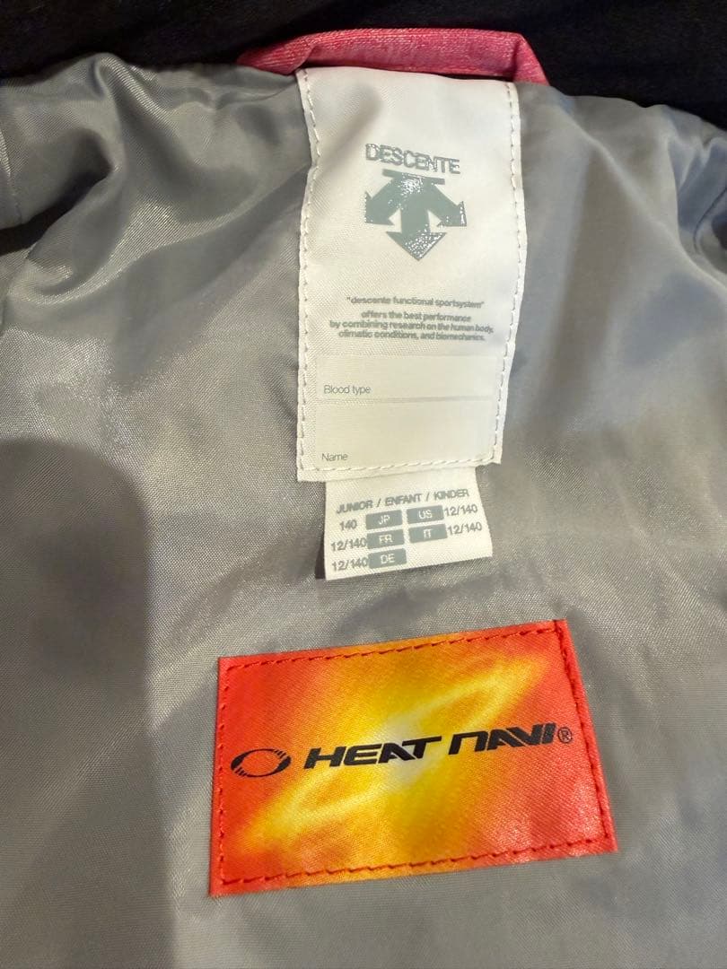 DESCENTE 子ども用スキーウェア 黒とピンク