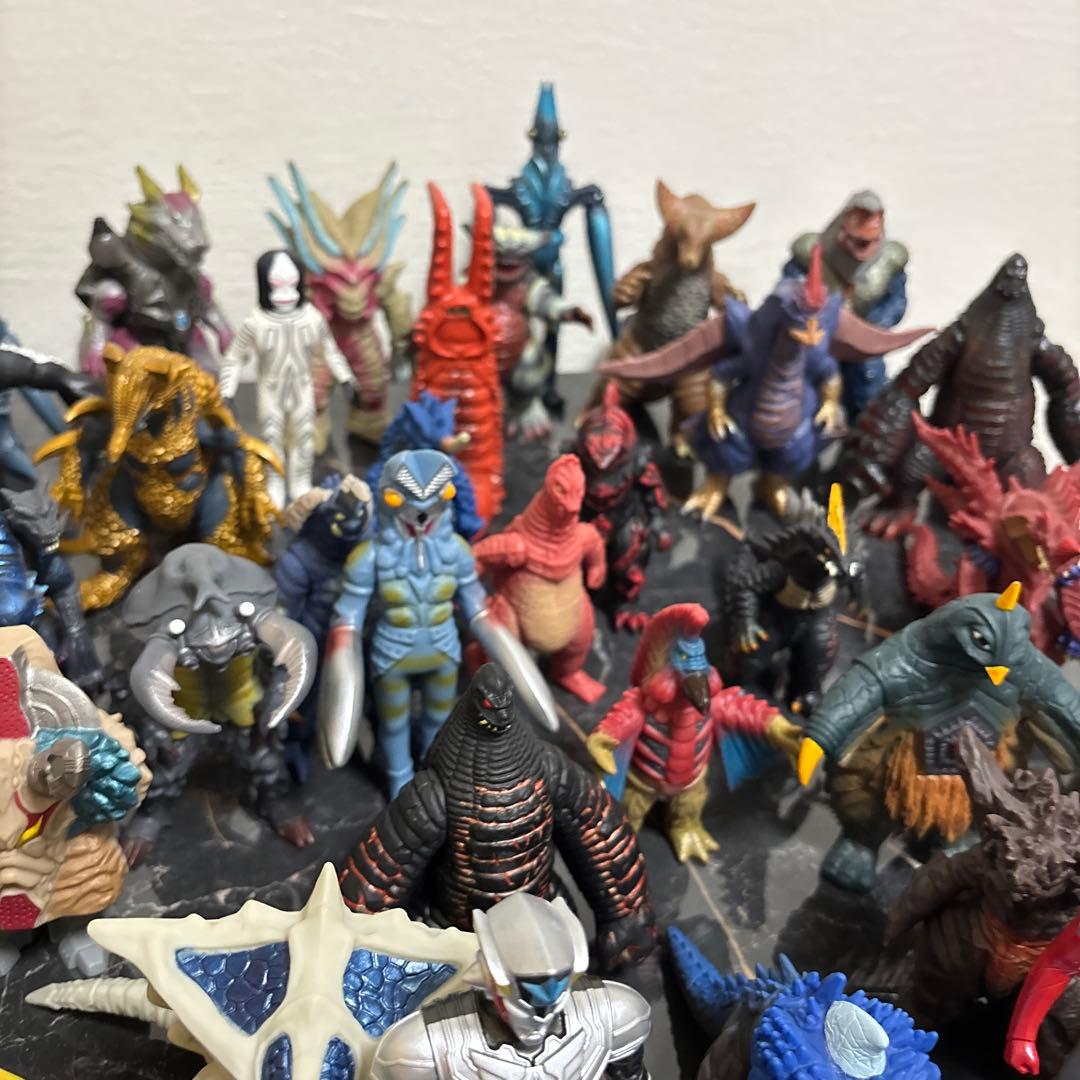 ウルトラマン　フィギア　怪獣　大量　まとめ売り