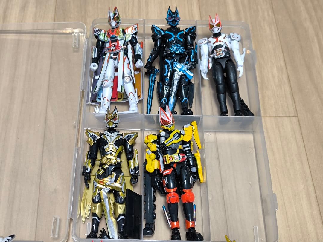 仮面ライダーギーツ 装動セット
