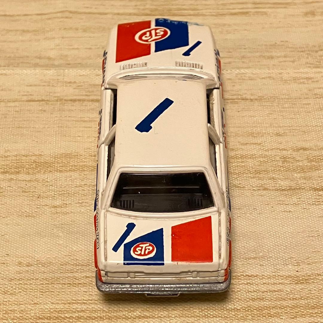 トミカ  320i No.F23 1/62