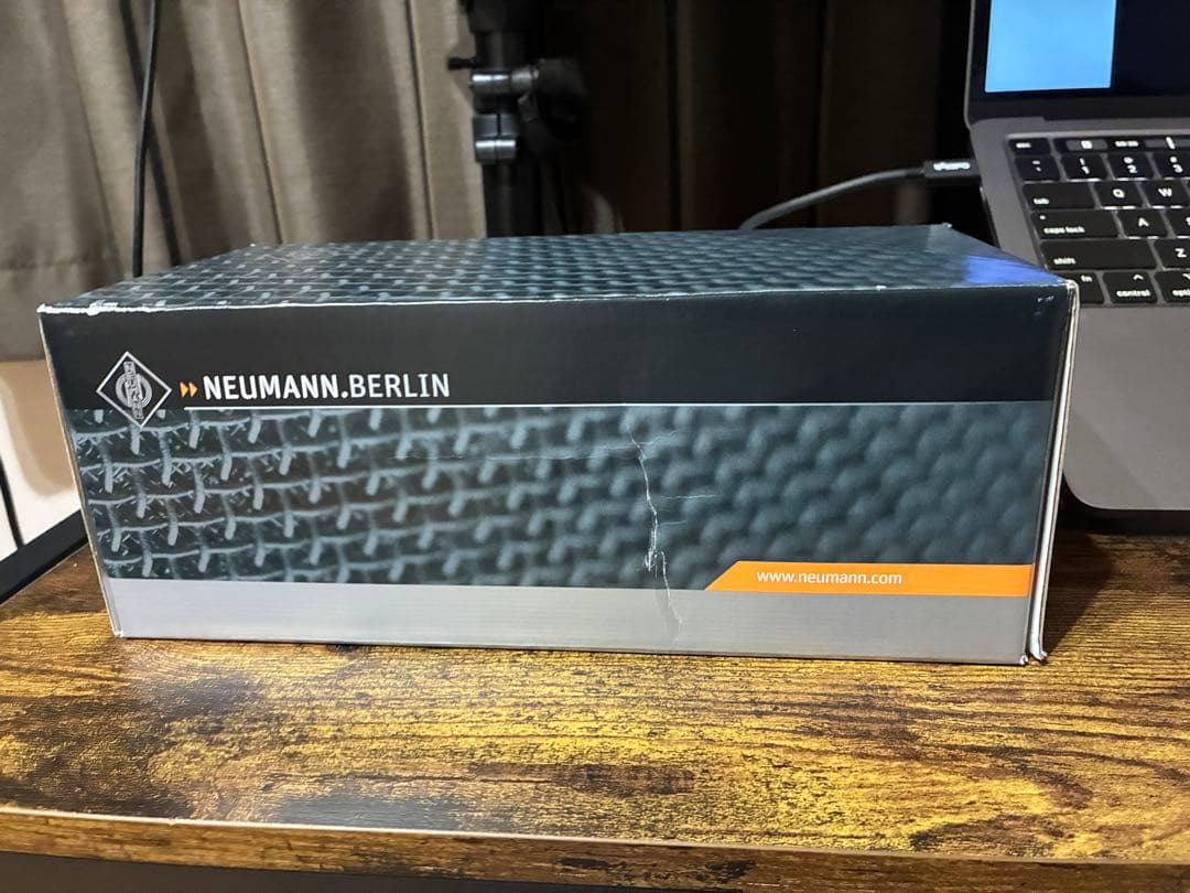 Neumann TLM 103 コンデンサーマイク