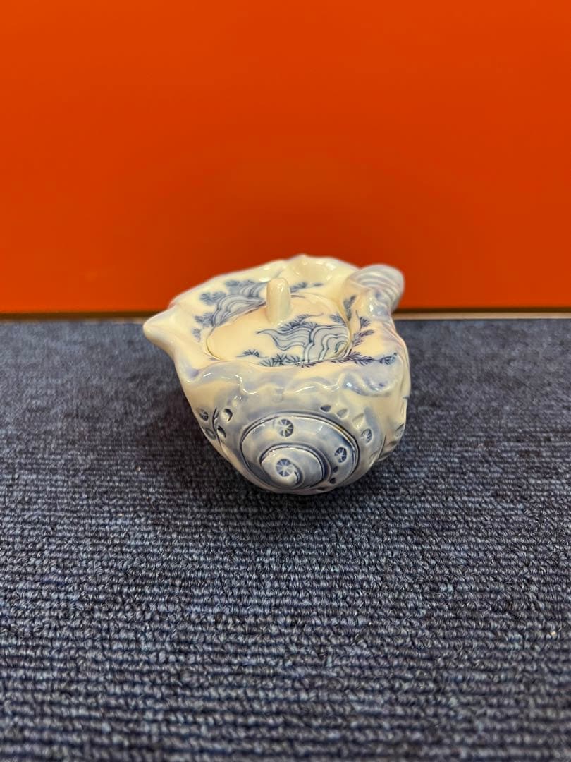 1215  希少　古伊万里(藍柿右衛門様式)染付唐子貝形蓋物　未使用