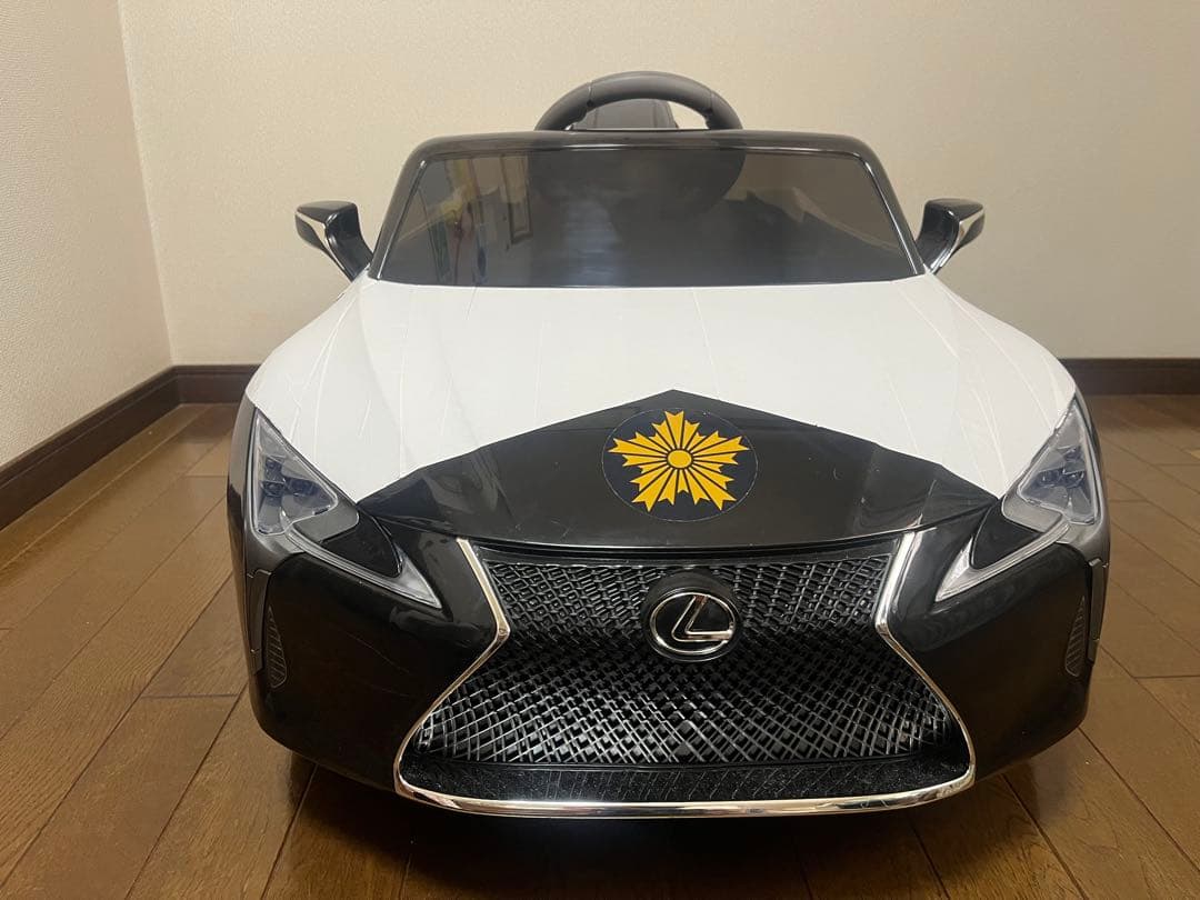 パトカー レクサスLC500 乗用ラジコンカー 子供用 リングボーイリングガール
