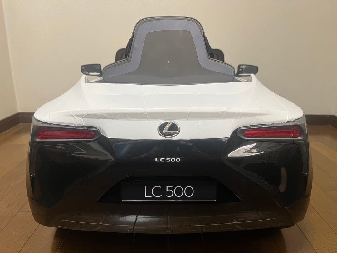 パトカー レクサスLC500 乗用ラジコンカー 子供用 リングボーイリングガール