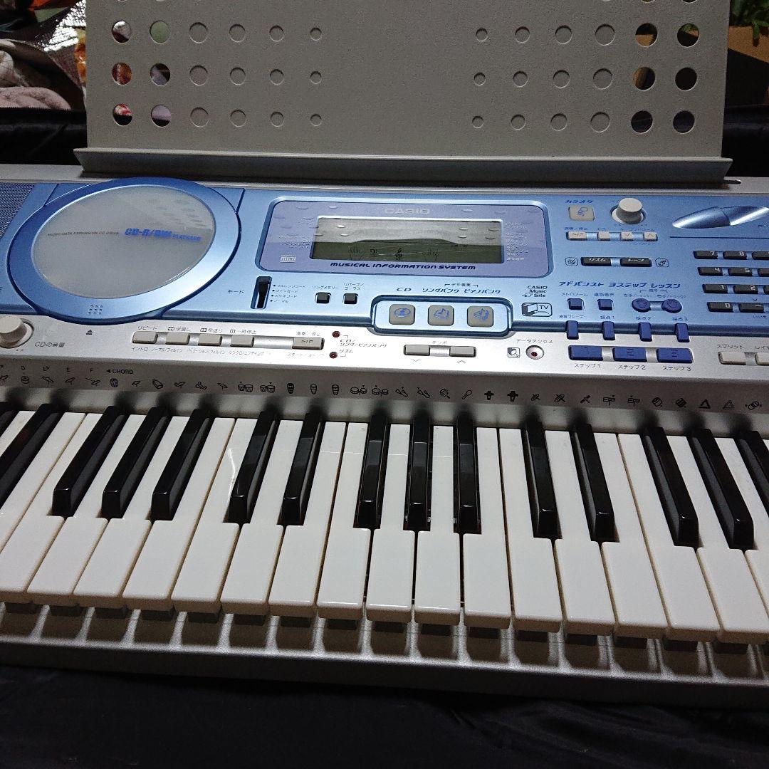 CASIO LK-100 61鍵盤電子キーボード 別売り持ち運べるケース付き