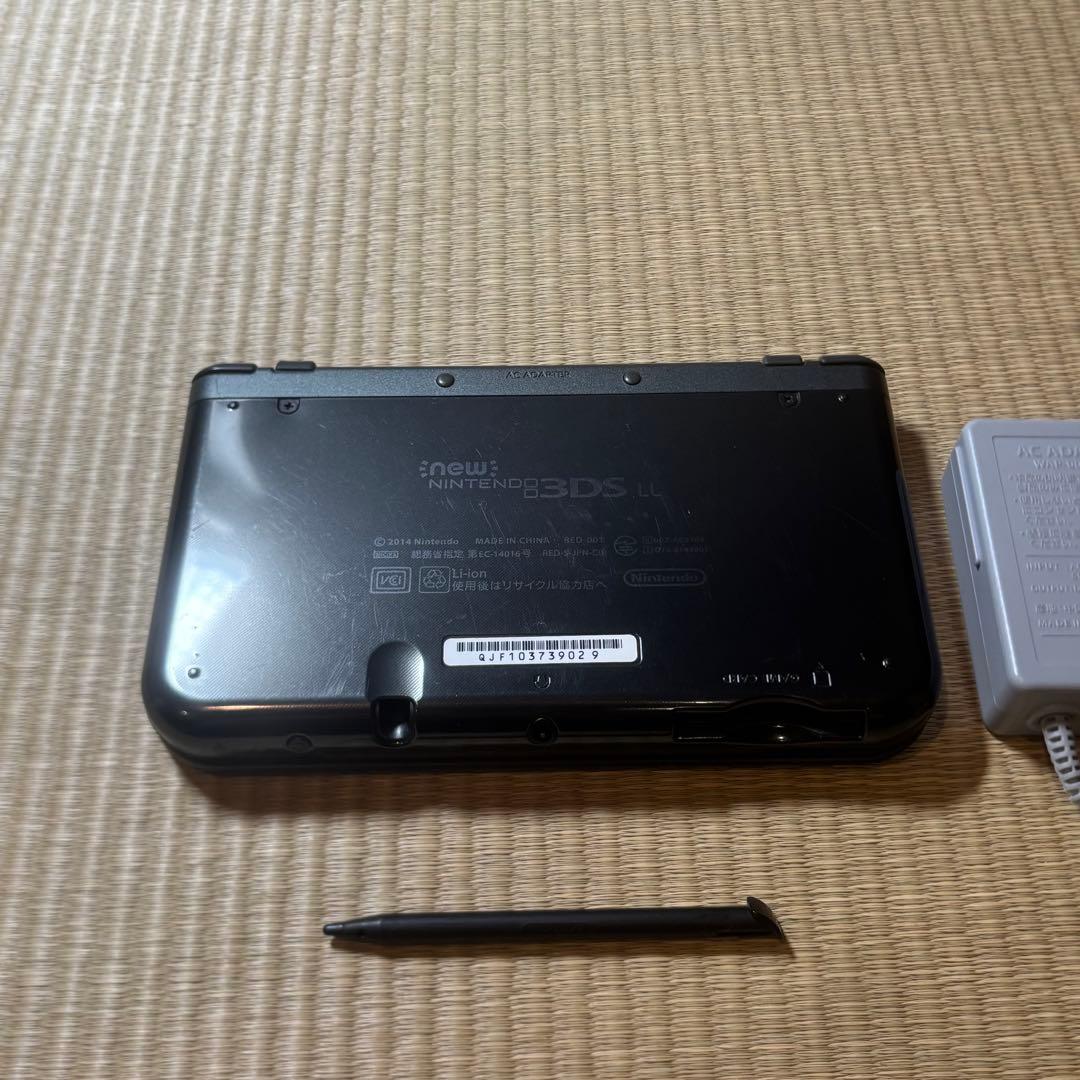 New Nintendo 3DS LL メタリックブラック動作良好 充電器付き