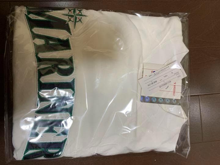非売品★未開封レア品 イチロー首振り人形、カード、長袖Tシャツ