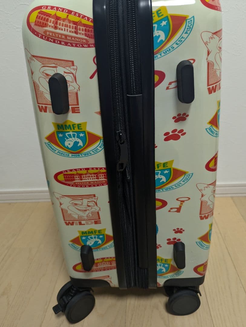 新品未使用　ズートピア　キャリーケース　ドンキ　ズートピア2