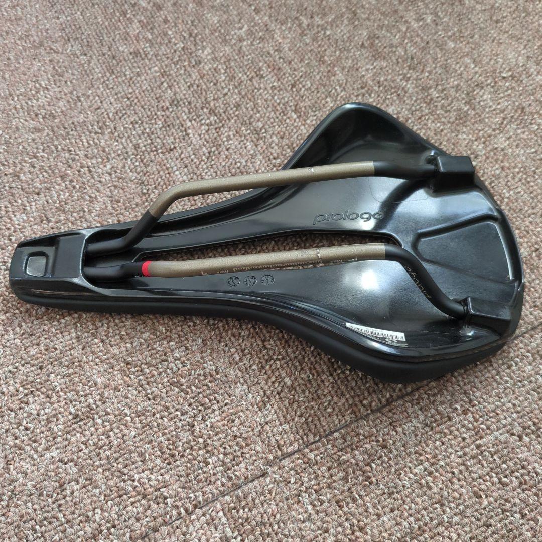 プロロゴ Prologo Nago R4 PAS Tirox サドル 147mm