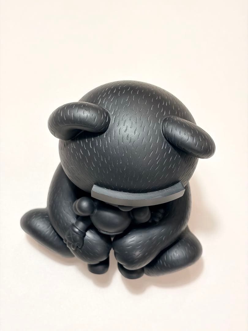 KAWS OriginalFake UNDERCOVER カウズ ベア 黒