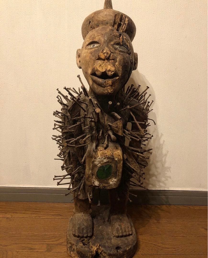 ンキシ　ンコンディ　アフリカ美術　アフリカ仮面　アフリカンアート　呪物　釘人形
