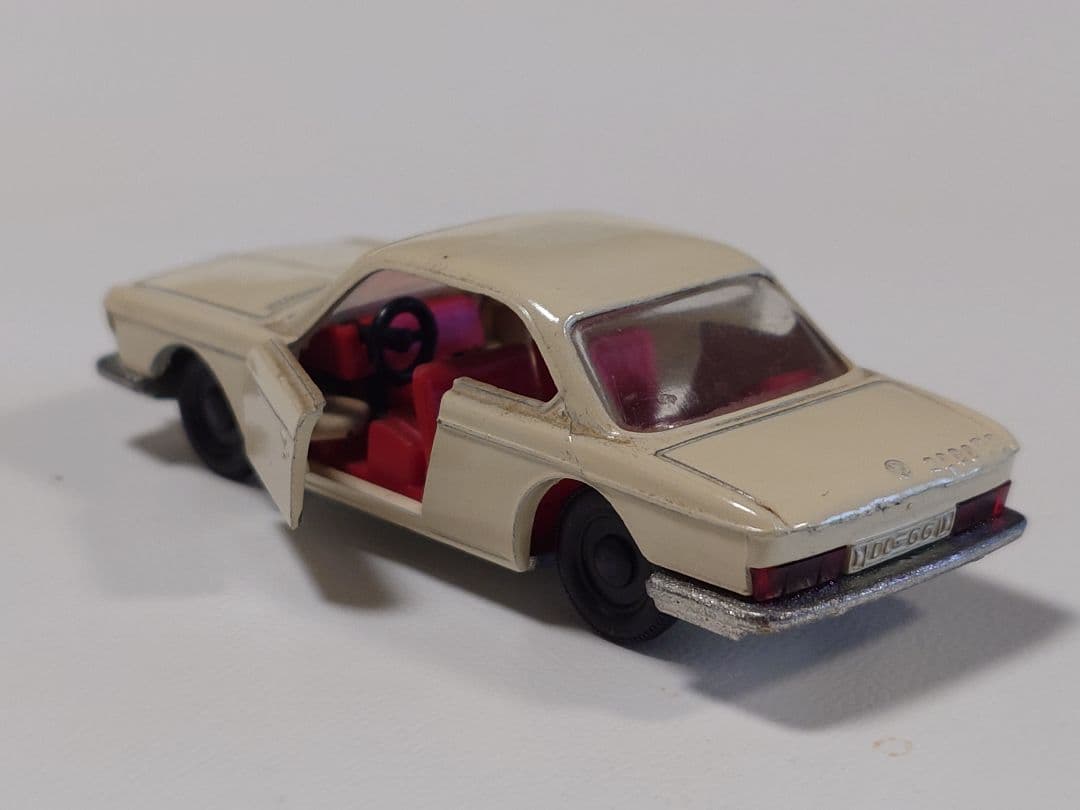 ミニカー Siku V266  2000 CS