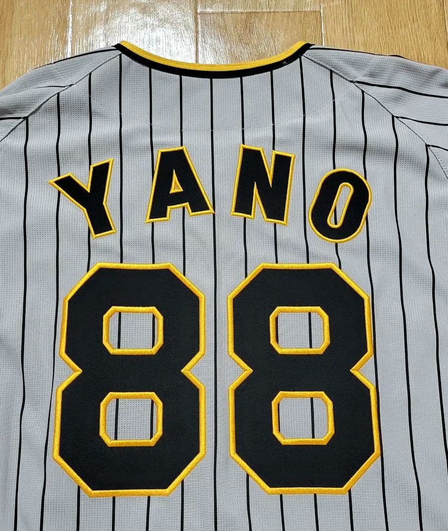 阪神タイガース　矢野燿大　レプリカユニフォーム　ビジター　Mサイズ　未使用