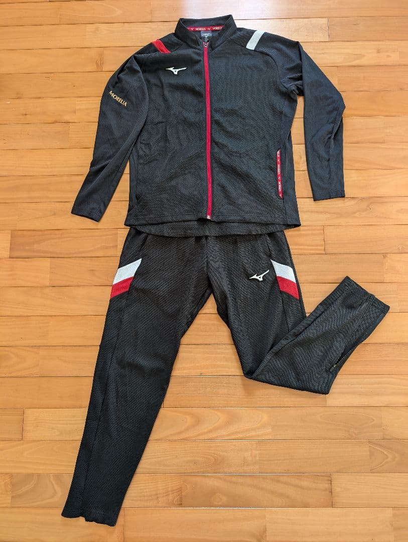 MIZUNO　ミズノ　MORELIA　モレリア　ミドラーシャツとパンツ セット