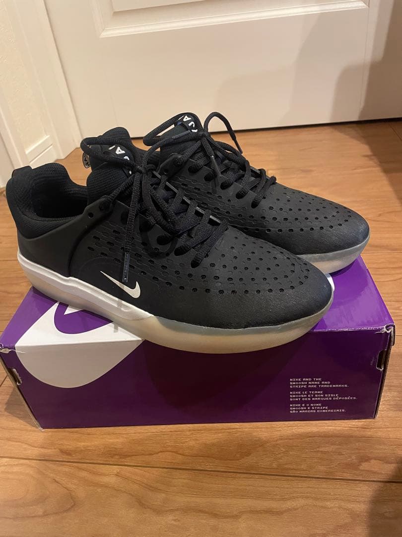 NIKE SB NYJAH スニーカー ブラック/グレー