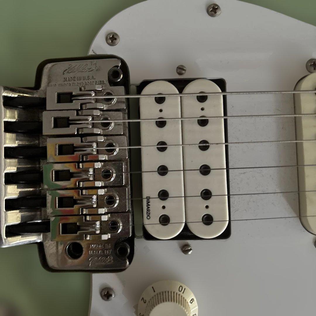 Fender JAPANストラトキャスター ＳＴＲ？フジゲン製ハードケース付き。