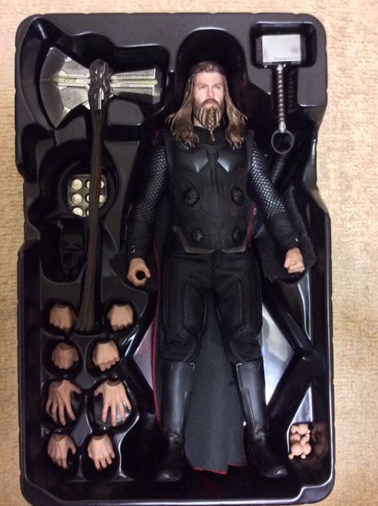 ホットトイズ　アベンジャーズ　ソー 1/6 フィギュア マーベル　ディズニー